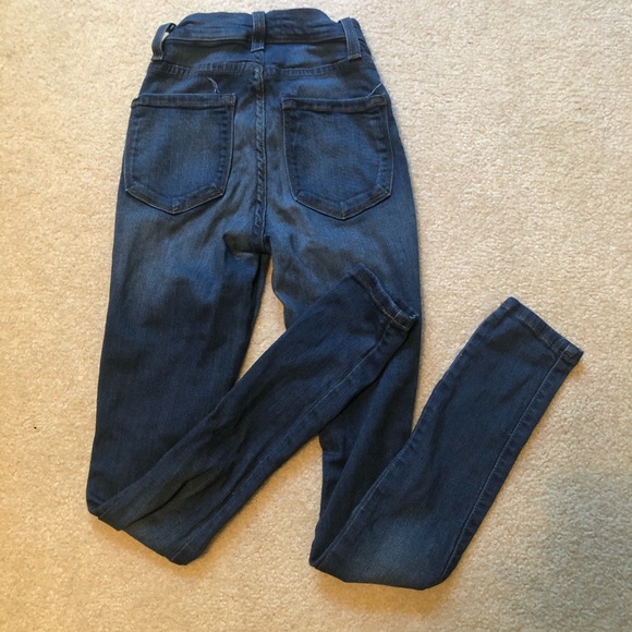 Fashion Nova - Dark blue jeans with knee slits - Picture 2 of 2